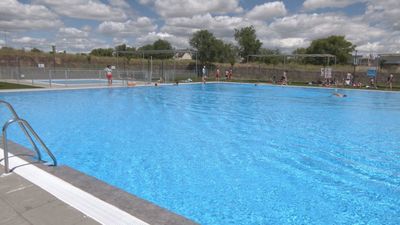 Piscinas de verano municipales de Madrid 2024: Listado, precios y horarios