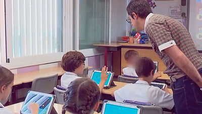 La Comunidad de Madrid eliminará el uso individual de dispositivos digitales en los colegios